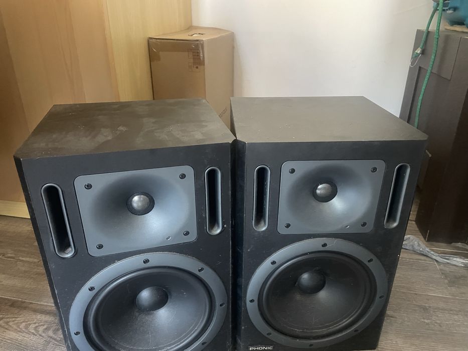 Vand boxe 2 bucati phonic p8A