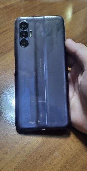 Tecno Pova 3 azgina tutilgan lekin yengide