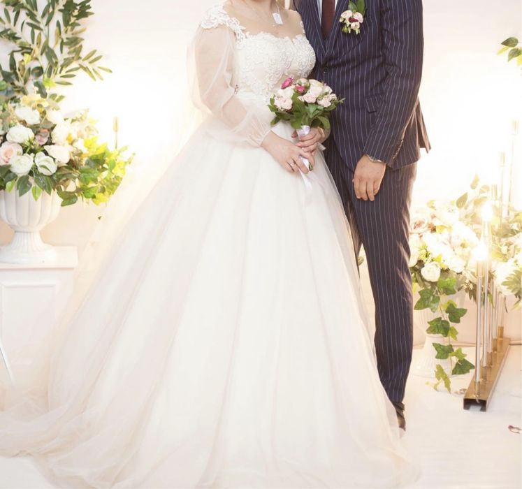 Продам свадебное платье