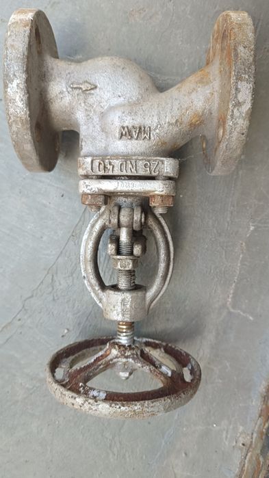 Продам задвижку.