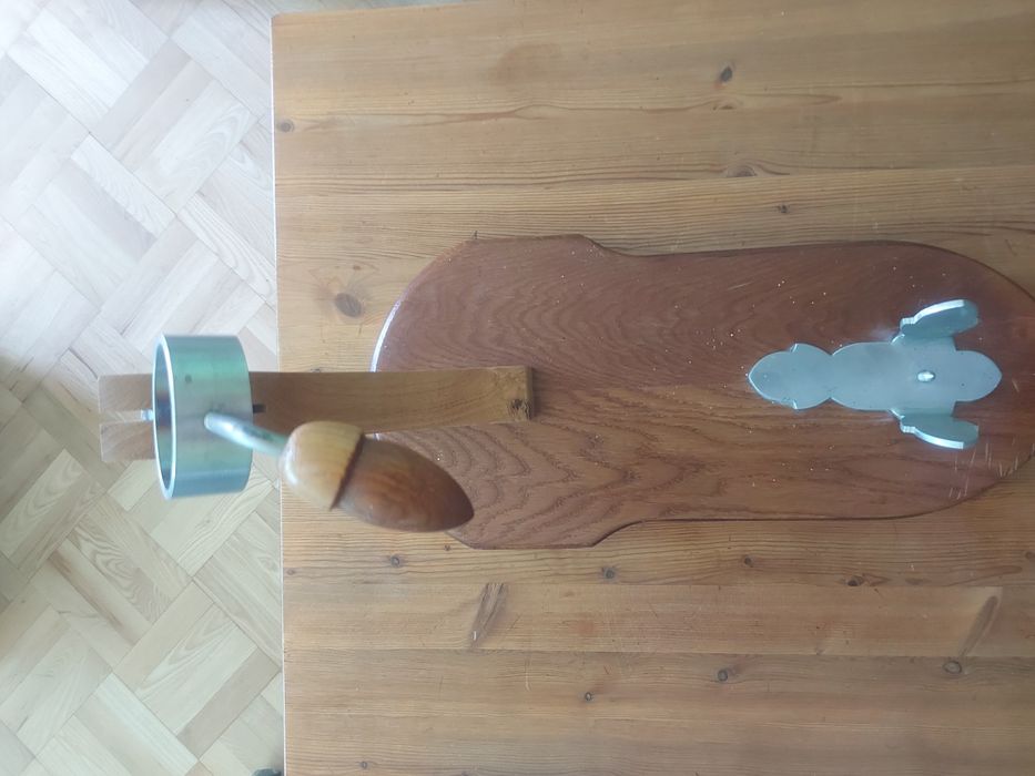 Дървена стойка за хамон