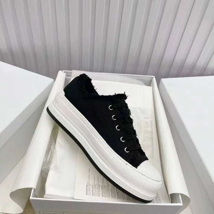 Christian Dior Walk'n'Dior