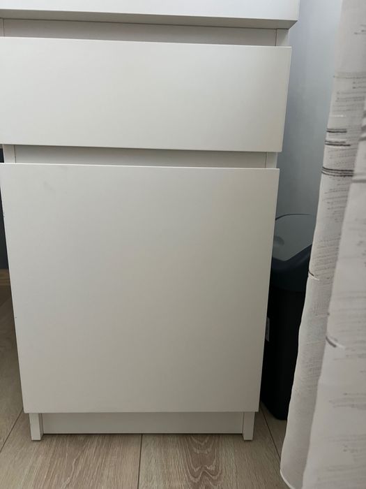 Vand birou MALM Ikea ca nou