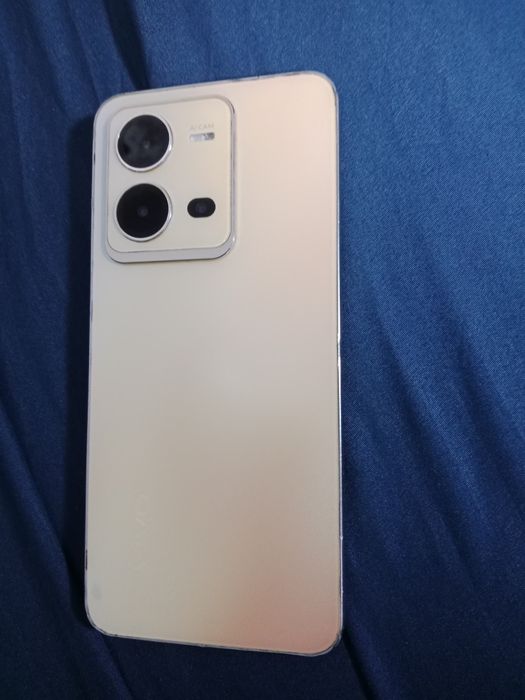 Продам смартфон Vivo 25e