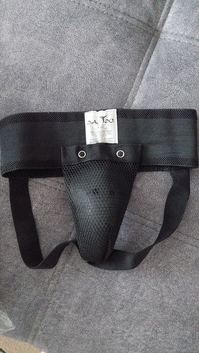 Продам кимоно и защиту!!!