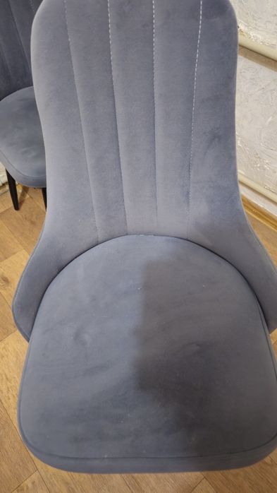 Стул велюровый.3 шт