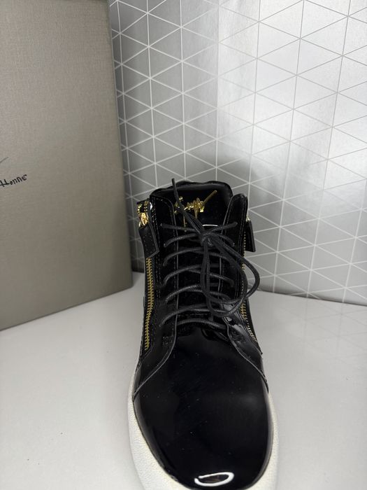 Giusepe Zanotti Black White 42