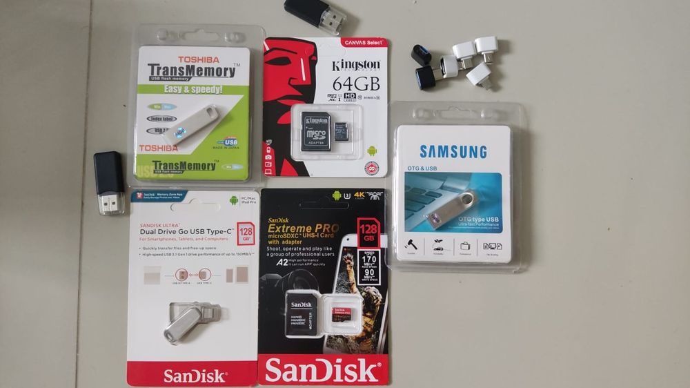 Флеш накопители(флешки) и SD-карты.(Sandisk,Samsung,Kingston,Toshiba)O