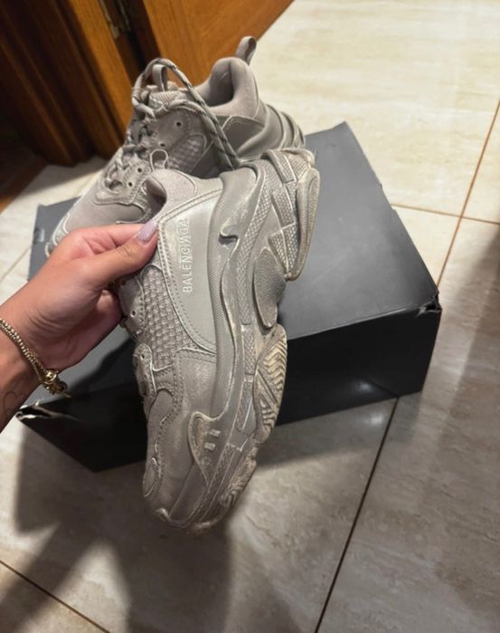 Balenciaga triple s 37 beige faded