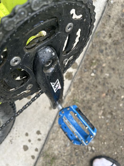 Bicicleta cube verde