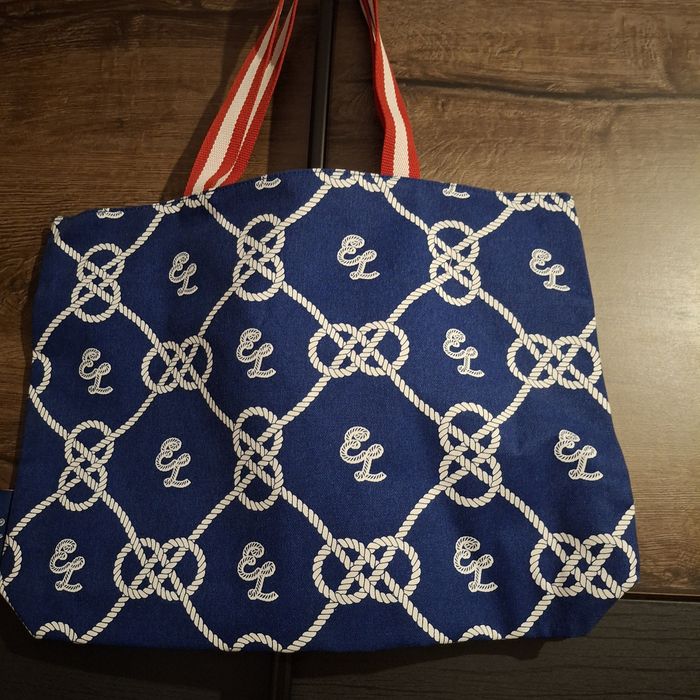 Нова стилна чанта