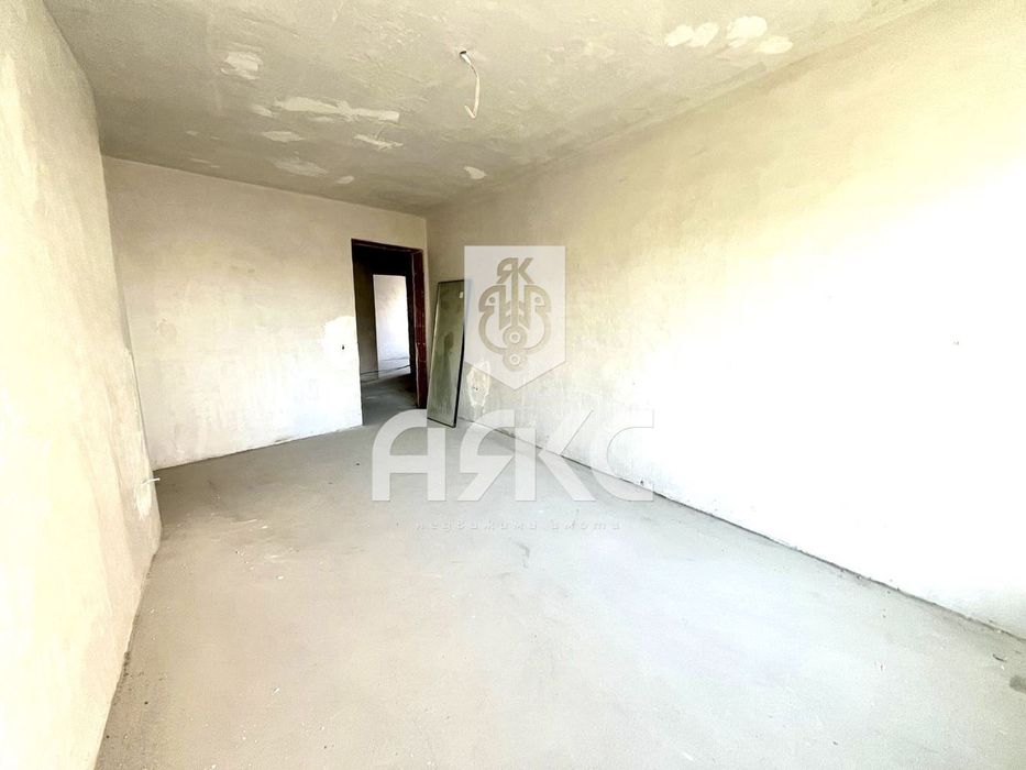 Продава се Тристаен апартамент в София, Овча купел - 106 кв.м за 2400 €/кв.м - Снимка #2