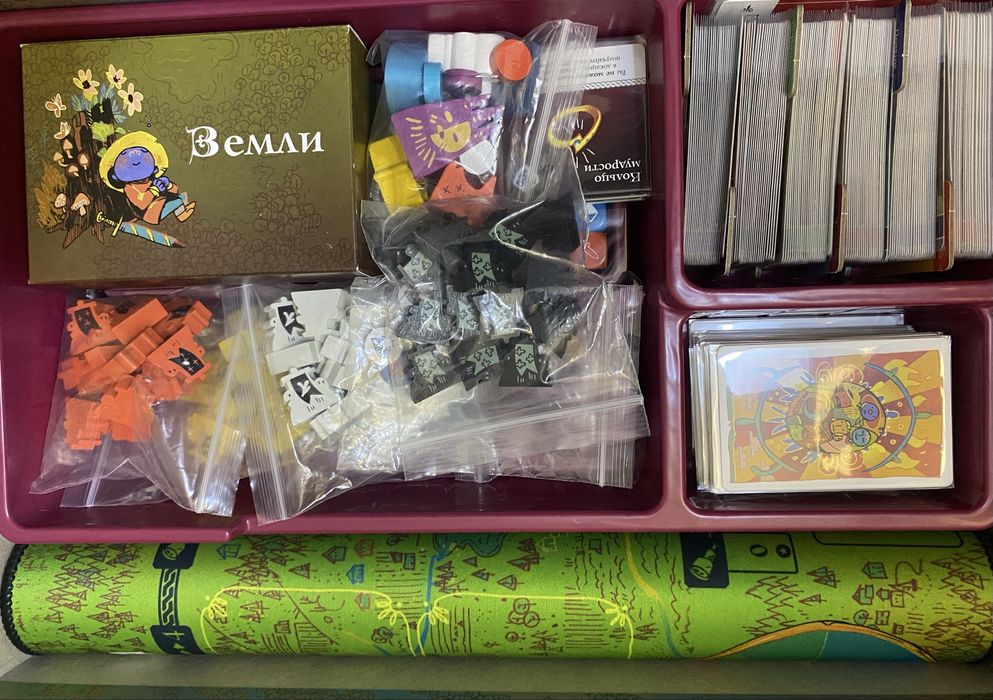 Наcтольная игра Обет. Карты в протекторах