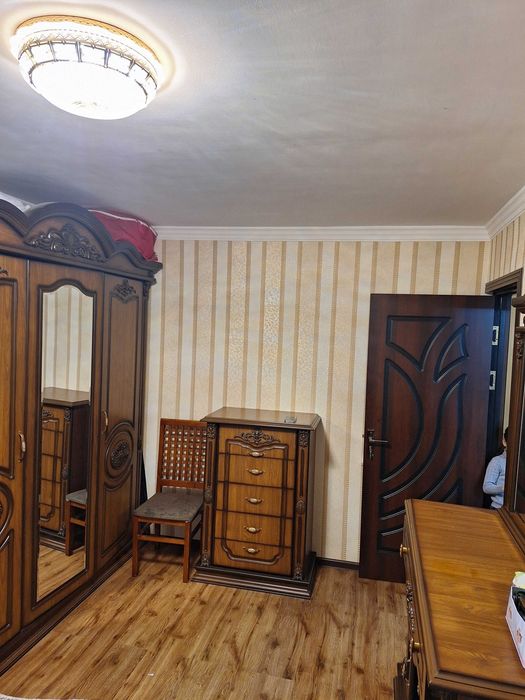 Продаётся 3× квартира под офис