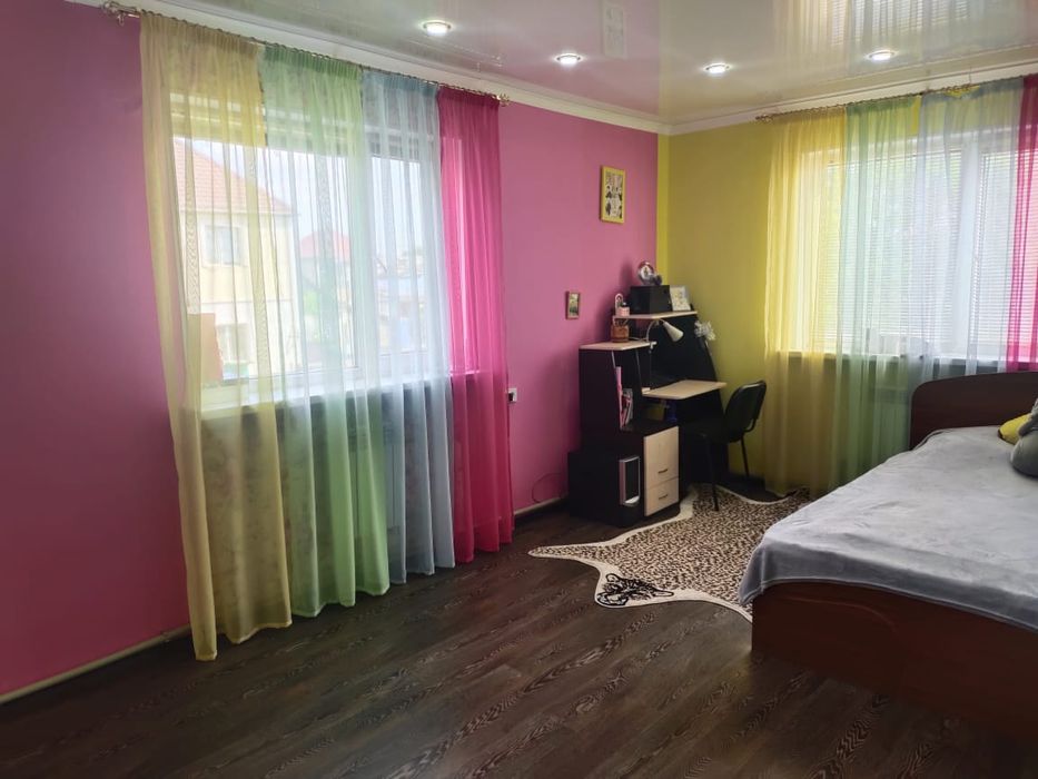 Продам 2 полноценных дома.