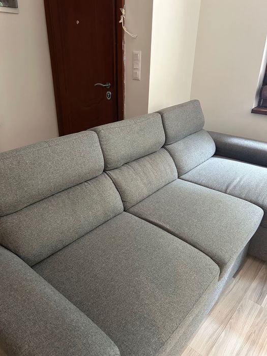 Сив разтегателен диван - без забележки