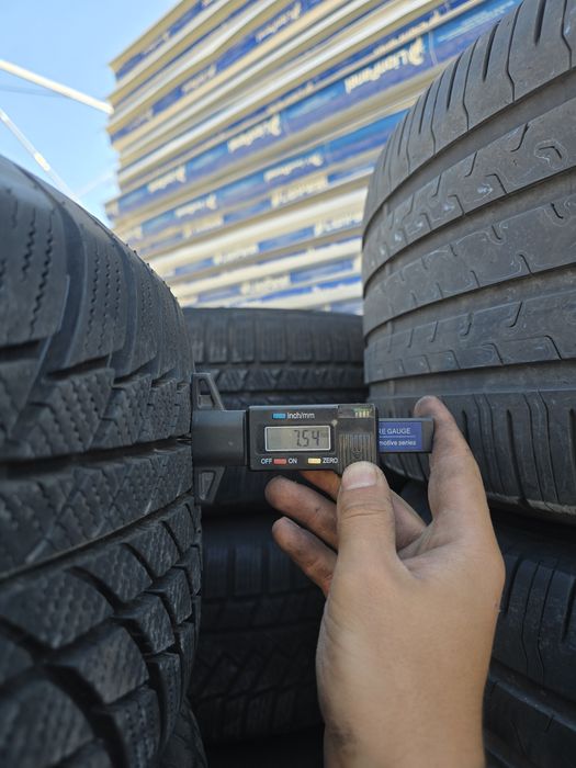 4 Броя 225/55/17 Bridgestone 2x7,5mm 2x6,5mm