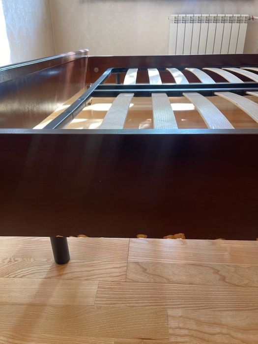 Кровать двуспальная 180x200