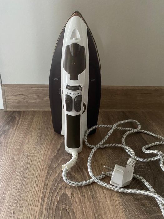 Продам утюг в отличном состоянии