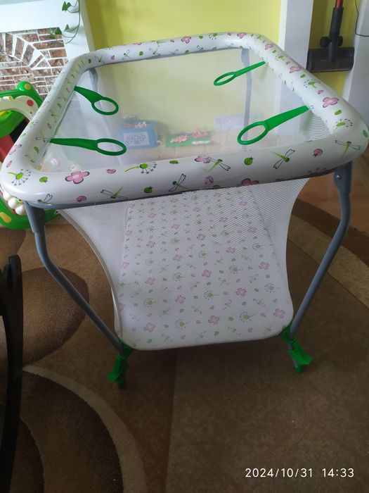 Манеж в хорошем состоянии