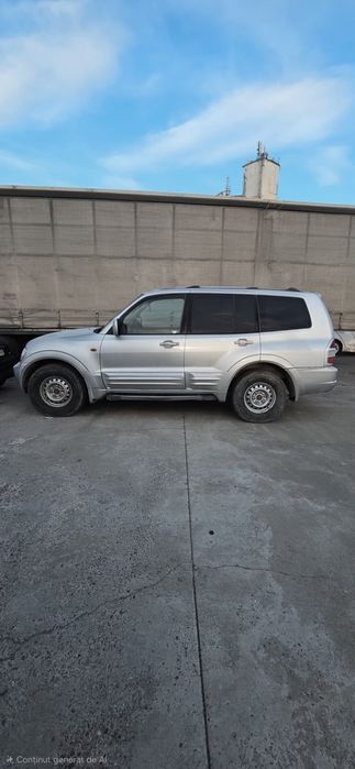 Vând Mitsubishi Pajero