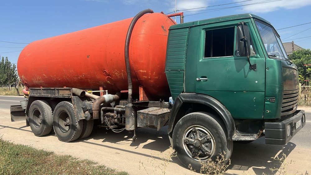 Услуга ассенизатор,откачка септик, туалетов,жыроуловитель