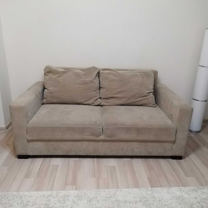 Canapea fixa si extensibila