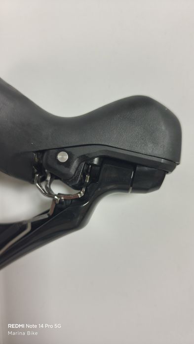 Лява хидравлична шосейна команда Shimano 105 R7020