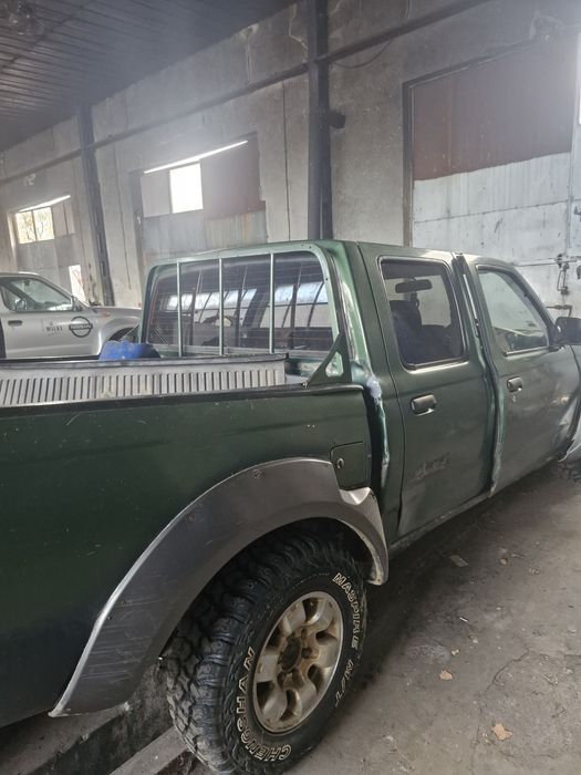 На части: Nissan Navara (2000-2015) – 103к.с. / 133к.с. / 174к.с. / 190к.с.