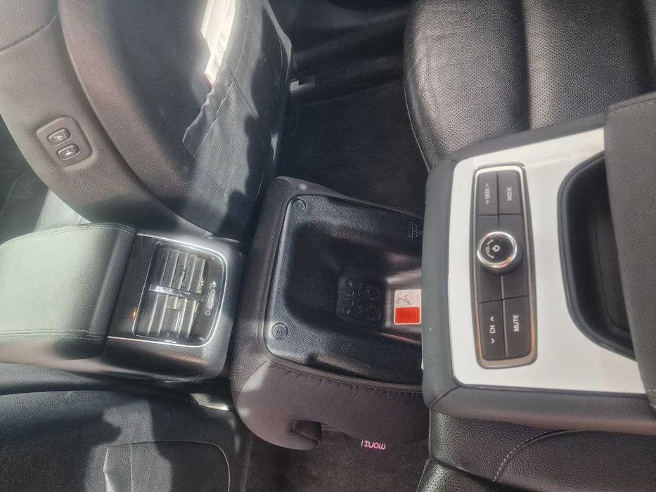 Автомобил KIA K7