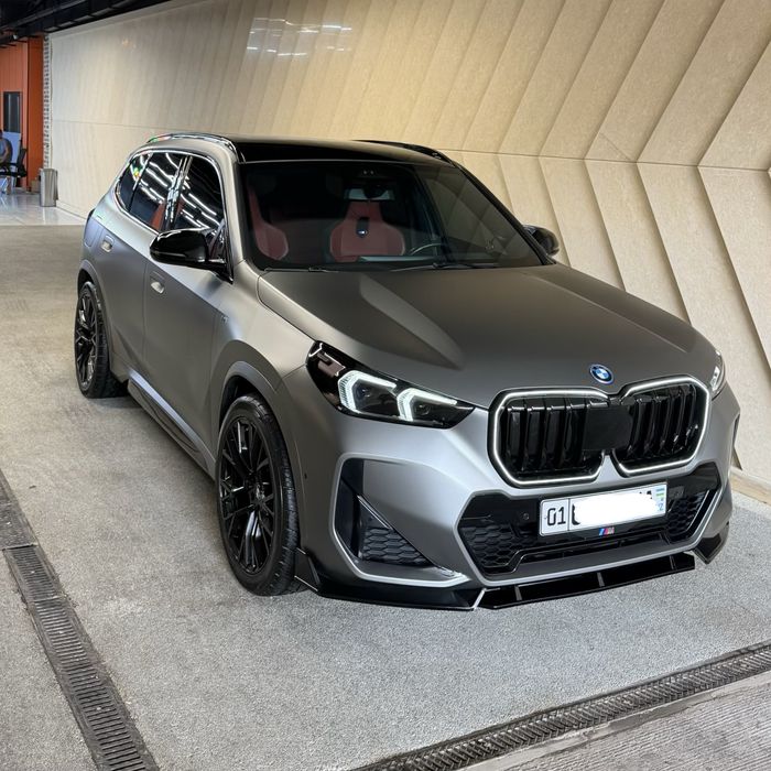 BMW ix1 performance 2023/11