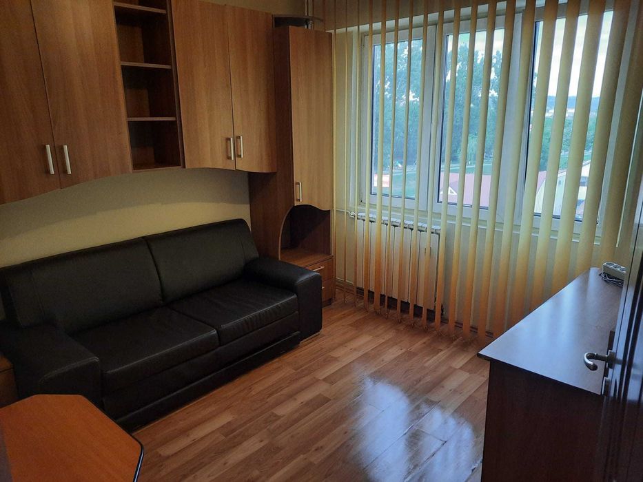 Inchiriez apartament 2 dormitoare si living cu bucatarie in Cantemir