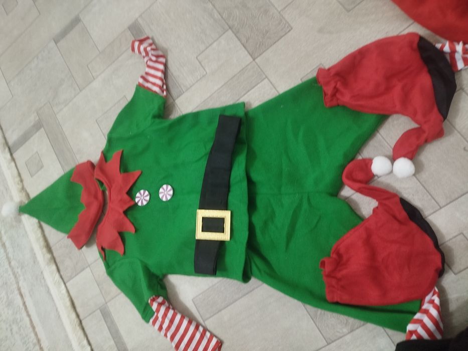 Продам детский новогодние одежды