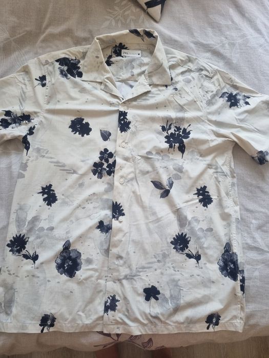 Мъжка риза с шарки и цветя Zara