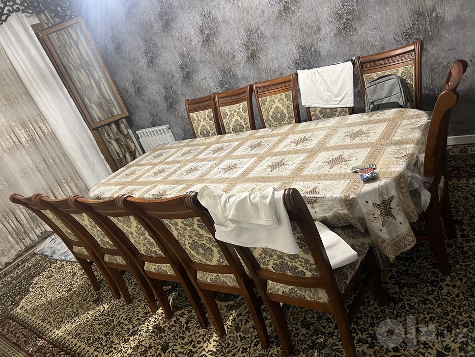 12тали стол из хорошего дерева