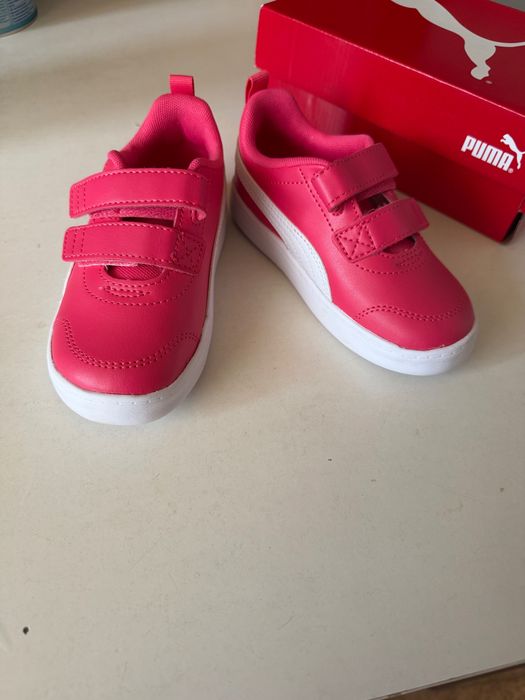 Детски розови маратонки Puma