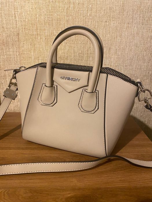 Givenchy дамска чанта