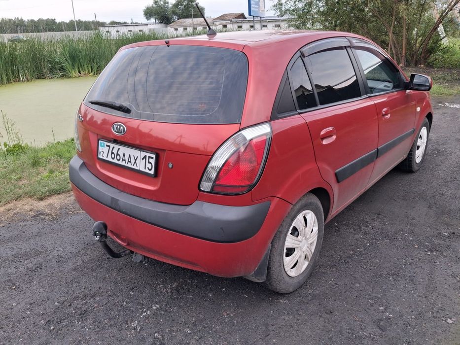 Продам машину  Kia Rio .