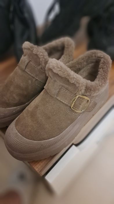 Срочно продам угги