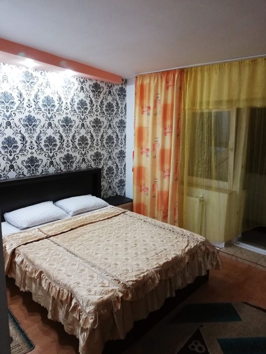 Apartament de închiriat 3 camere in Mangalia