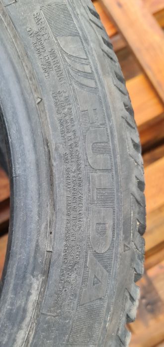 Продавам гуми 225/45/17 и 225/50/17 6мм