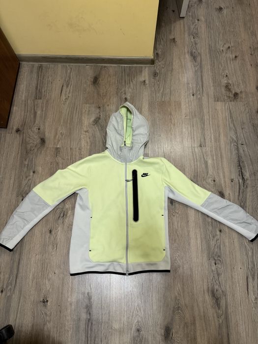 Nike tech fleece