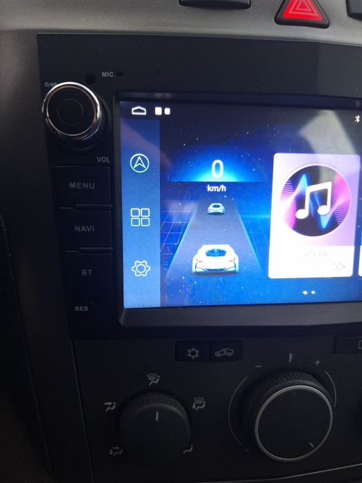 Novi opel zafira  stare perfectă