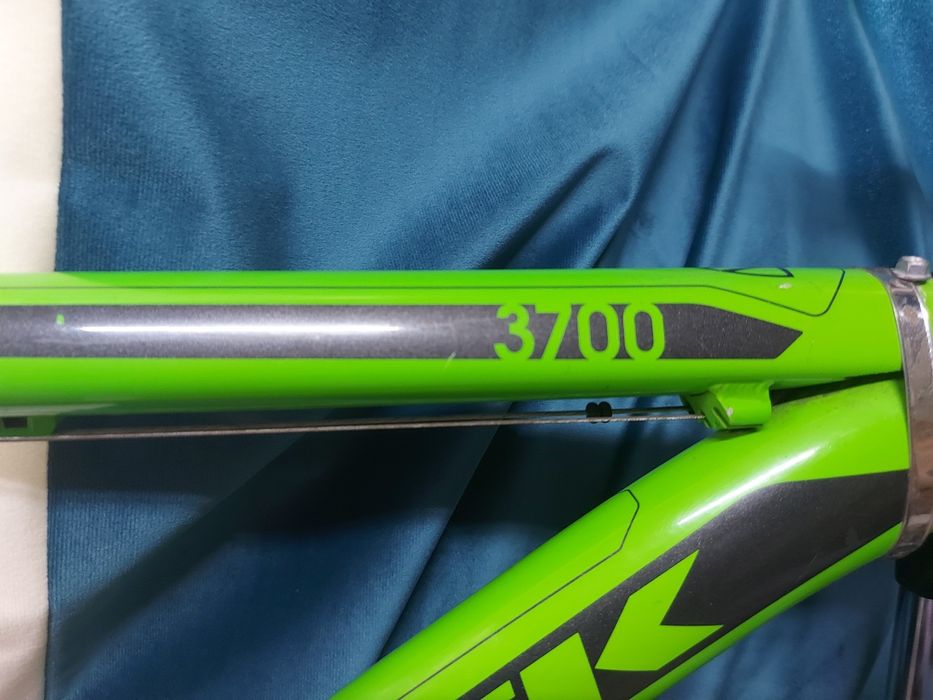 Велосипед TREK 3700 DISK