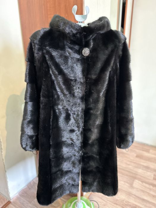 Продам натуральную норковую шубу