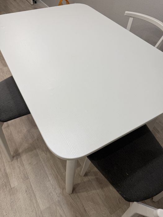 Продам стол и стулья