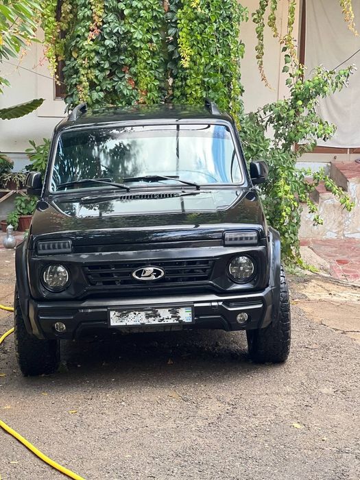 Нива Бронто 2121