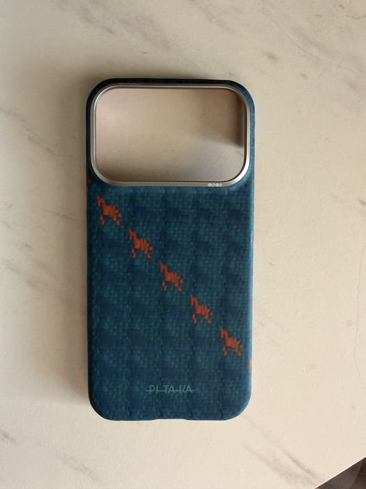 Husa Pitaka noua, pt Iphone 17 Pro