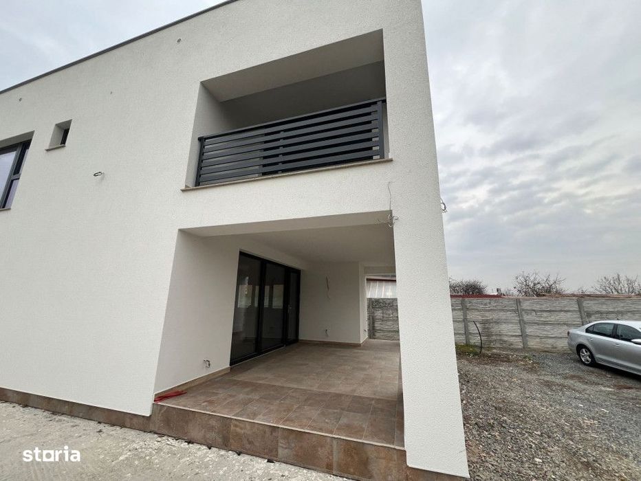 Casa Noua Semifinisata in Someseni, 700mp teren
