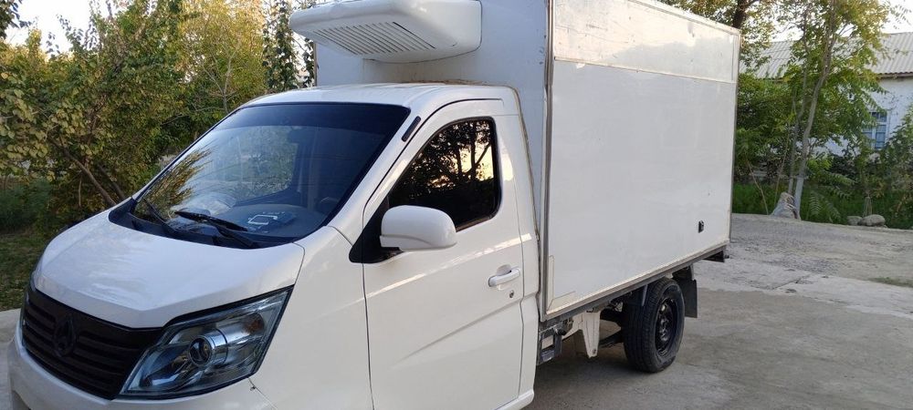 Changan yuk mashina sotiladi